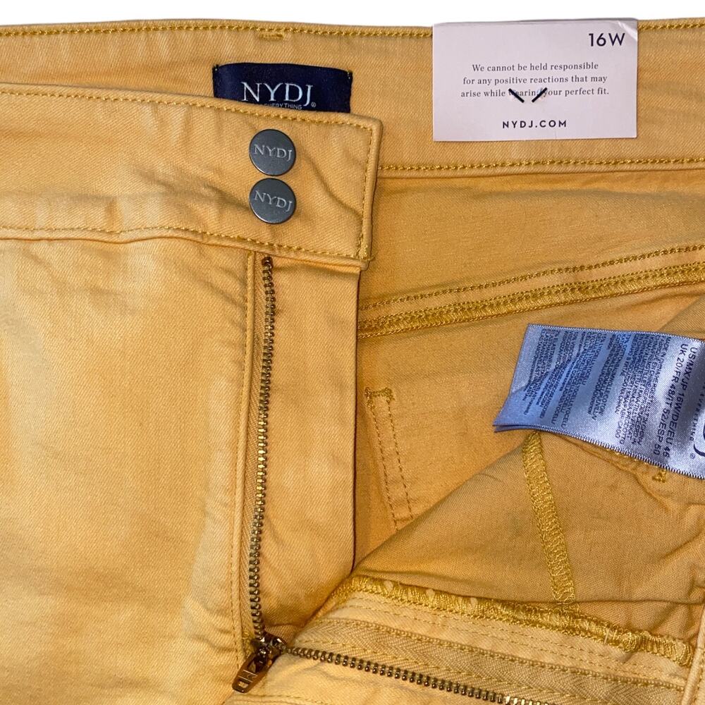 NWT NYDJ Roxanne Short Lift X Tuck Technology Orange Size 16W - Picture 5 of 9